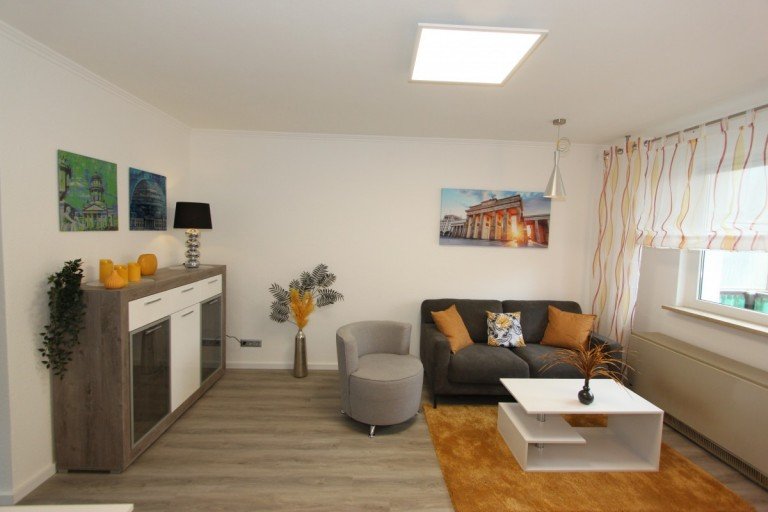 IMG_9261 Berlin - Reinickendorf Etagenwohnung / AMEXIS /voll m�blierte moderne helle Zwei-Zimmer Wohnung